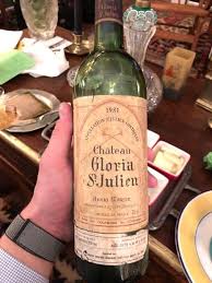 Gloria 2013 est vêtu d'une robe couleur rubis, aux reflets violets. 1981 Chateau Gloria France Bordeaux Medoc St Julien Cellartracker