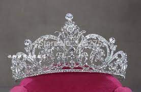 Corona virus news, maps, apps and tools in one place. Coroas De Festa Quinze Anos Pesquisa Google Beautiful Tiaras Quinceanera Jewelry Bridal Tiara