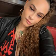 Faith Evans New Pic at 52 Years Old 😳