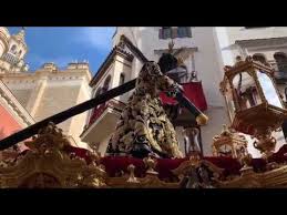 Los efectos de la discriminación histórica y la persecución no terminan con el acto pero continúan afectando negativamente a las personas perseguidas como gitanas en su vida económica, social y psicológica. La Madruga 2019 Cristo De Los Gitanos En La Cuesta Del Rosario Youtube