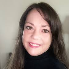 Aimee Perron's Instagram, Twitter & Facebook