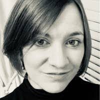 Elizabeth Toon's Instagram, Twitter & Facebook