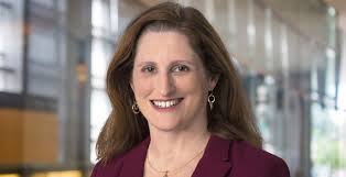 Christine Thelen's Instagram, Twitter & Facebook