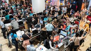 ¡Éxodo de Compras! Argentinos Invaden Ciudad del Este por Precios Bajos - Imagen ilustrativa del artículo