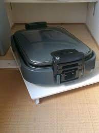 重くてかさばる ホットプレート収納 は で解決 収納がラクになれば時短料理に大活躍 片づけ収納ドットコム インテリア 収納 収納 片づけ