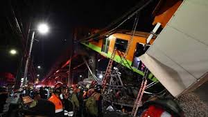 Accidente del metro en estación olivos, línea 12 en tláhuac, ambulancias ya atienden una parte elevada de la línea 12 del metro, en la estación olivos, se desplomó cuando circulaba un tren. Wpxioy0kjd6j4m