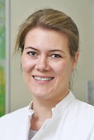 Julia schmid (born 2 july 1988) is an austrian slalom canoeist who competed at the international level from 2004 to 2015. Julia Schmid