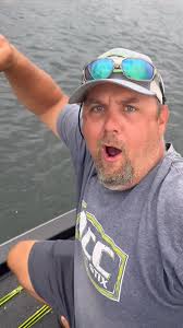 Had a wonderful time with Greg this evening! He is camera shy lol but  agreed to this and I'm glad he did because he caught some nice ones!  Enjoyed it sir and