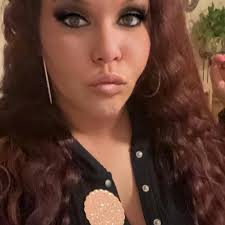 Where in Muncie can I donate clothes and furniture to those in need?