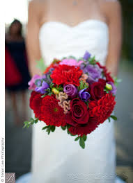 When it comes to flowers for your fall wedding, think outside the box—bouquets for these months don't necessarily have to include a warm color palette and autumn leaves. Fresh Wedding Flower Ideas