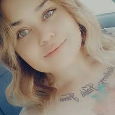 Heather Shull's Instagram, Twitter & Facebook