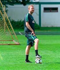 Die sperrstunde verhängte florian kohfeldt noch in paderborn. Florian Kohfeldt Werder Bremen Neuer Interims Trainer Im Portrait News