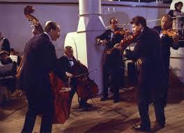 music and sound effects in the titanic