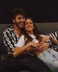 Sin embargo, parece que al darse cuenta del alboroto que generó, corrigió. Asi Fue El Reencuentro De Sebastian Yatra Y Tini Stoessel Tras Su Separacion
