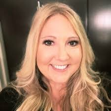 Ellen Billings's Instagram, Twitter & Facebook