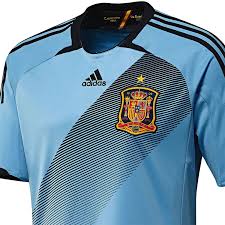 Bei der em treffen die spanier in der gruppenphase zunächst auf italien. Adidas Spanien Trikot Kinder Blau Hellblau Em 2012 X16709 Sporthaus Marquardt Online Shop Fur Sportbekleidung Mode Schuhe