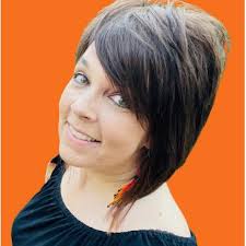 Sally Casper's Instagram, Twitter & Facebook