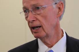 Impeachment committee demands testimony from Alabama governor