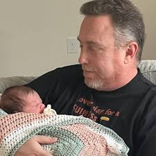 What are the best pellet brands and flavors for Kamado Joe grills?