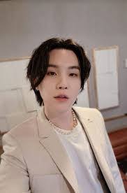 Amy Clutter's Instagram, Twitter & Facebook