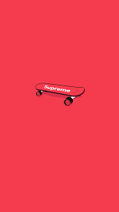 A structured gg supreme canvas wallet on chain with our textured tiger head spur closure. Supreme Wallpaper