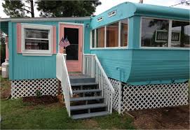 It can have more than two bedrooms, a kitchen, and a spacious living room. Double Wide Mobile Home Remodeling Ideas Mobile Homes Ideas