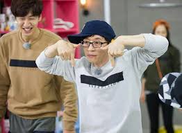 Với running man, đảm bảo các bạn sẽ phải cười lăn cười bò vì sự hài hước của các thành viên cũng như những nhiệm vụ oái ăm mà họ phải chịu đựng trong suốt chương trình. Yu Jae Seok Dancing Twice Tt In Running Man K Pop Amino
