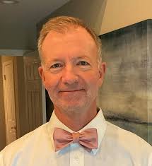 Craig Isom's Instagram, Twitter & Facebook