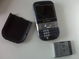 File:The Palm Treo 500v with battery ...