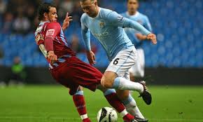 Michael dawson was a former construction worker and painter and one of the middle section survivors of oceanic flight 815. Injury Hit Man City Star To Join Leeds On Loan Talksport