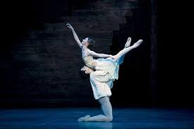 Romeo Amp Juliet Researched The Pas De Deux Dave Tries Ballet Royal Ballet Romeo And Juliet Ballet Lifts