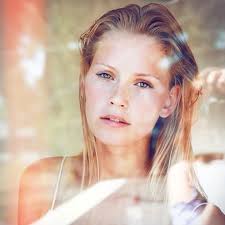 Time capsule opened. One of my favorite days with @melaniekroll and  @sagarmanjarres 🤍🤍, ., ., Model: @melaniekroll ,  Hair/Styling/Photography: @nicholekathryn , ., ., ., ., ., ., #melaniekroll  ...