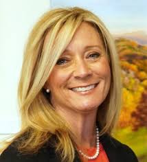 Kerri Massey's Instagram, Twitter & Facebook