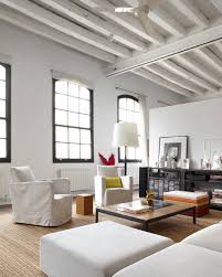 Un Loft Dans Un Ancien Atelier De Textiles Frenchy Fancy Salon Mezzanine Idee Deco Mezzanine Maison Moderne Interieur