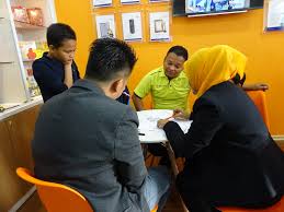 Browse and research key language centre (klc) careers, forums, and salary information. Klc Language Centre Program Unik Kuasai Bahasa Inggeris Untuk Kanak Kanak Aryl Je Travel Livestyle Photography