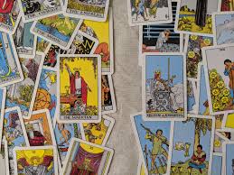 11 ways tarot cards help you make decisions. How To Read Your Own Tarot Cards
