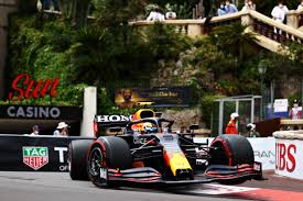 Sergio pérez mendoza, nicknamed checo, is a mexican racing driver who races in formula one for red bull racing, having previously driven f. Red Bull Exige Y Espera Mas De Checo Perez Los Sabados