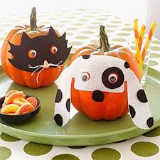 Kids can pick a pumpkin, decorate it, carve it and then light it up! Howl O Ween Free Pet Pumpkin Carving Patterns Ideas Irresistible Pets