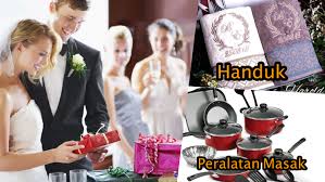 Jangan lupa like, share and subscribe. 10 Kado Nikah Favorit Manten Selain Amplop Uang Pasti Kepakai Nggak Bakal Teronggok Sia Sia