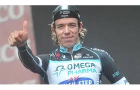 El antioqueño hizo un llamado para que los colombianos sean prudentes y guarden la cuarentena que indican las autoridades sanitarias. La Foto Viral De Rigoberto Uran Que Genera Sensacion