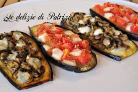 In questa ricetta, la melanzana è abbinata a ingredienti tipici della cucina mediterranea: Melanzane Al Forno Sfiziose Le Delizie Di Patrizia