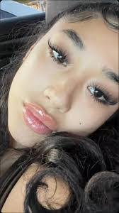 Geraldine Quintana's Instagram, Twitter & Facebook