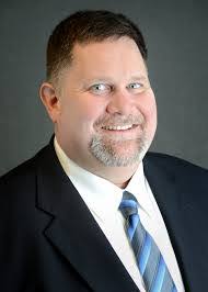 Mike Runyon's Instagram, Twitter & Facebook