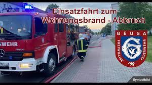 Die semantische derivation ist die bedeutungsveränderung der wörter, die sich im laufe der zeit bei den sprachlichen zeichen einstellt. Einsatze Feuerwehr Geusa Blosien
