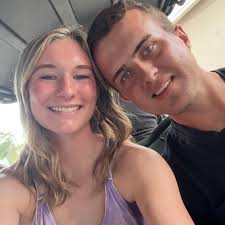 does anyone else n purvis sell straw