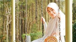 Saat mengumumkan kabar duka itu, alvin faiz beberkan alasan perceraiannya dengan larissa chou. Alvin Faiz Dikabarkan Nikah Lagi Larissa Chou Salam Bahagia Dari Kami Showbiz Liputan6 Com