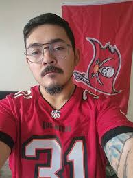 Texas can fly its flag with the American flag