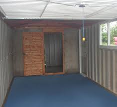 Epoxy coatings can turn garage floors into an extension of your living area by adding color, hiding imperfections and improving wear resistance updated april 17, 2020. How To Paint Concrete Garage Floors Lidget Compton