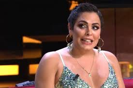 Amor Romeira Vuelve A Tv Muy Cambiada Y El Pelo Como Un Chico No Parece Ella
