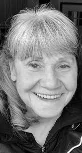 Aimee Dewitt's Instagram, Twitter & Facebook